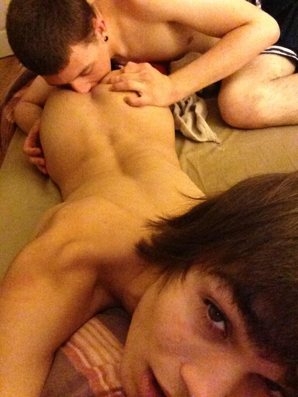 Sex selfie gay Selfie Free